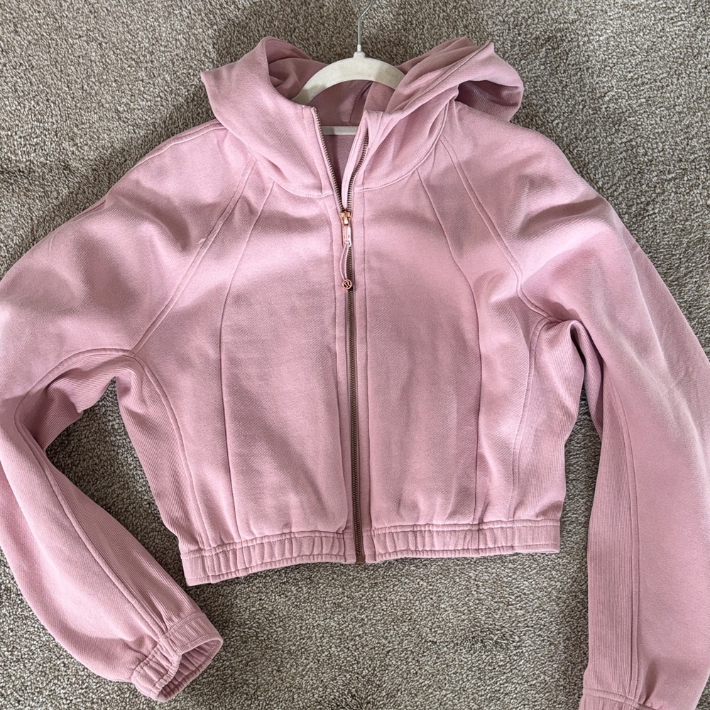 Lululemon Cropped Scuba